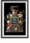 Een ingelijst kunstwerk toont een zwarte parfumfles met het opschrift "aaa 136 Exclusive by CollageDepot", versierd met verschillende bloemen, vogels en een met goud versierde lijst. De donkere achtergrond accentueert de kleurrijke details en het ingewikkelde ontwerp.,Zwart-Met,Lichtbruin-Met,showOne,Met
