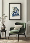 Een moderne woonkamerhoek is voorzien van een groen fluwelen fauteuil, een kleine ronde tafel met een plant in een vaas en een ingelijst kunstwerk met het Delfts Blauw Stukje Kaas Met Illustratie Schilderij van CollageDepot, eenvoudig te verplaatsen met behulp van een magnetisch ophangsysteem. De vloer is van hout en de muren zijn lichtgekleurd.,Zwart